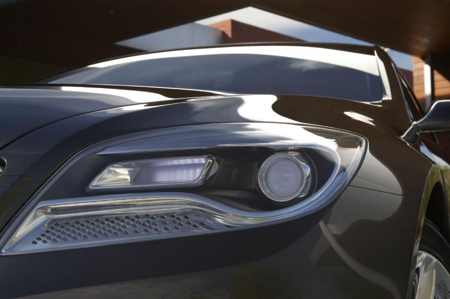 Детали экстерьера Chrysler 200C EV Concept 2009 года  (фото 4 из 27)